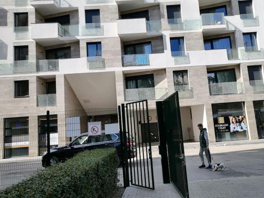Elisabeth Home! Budapest Extérieur photo